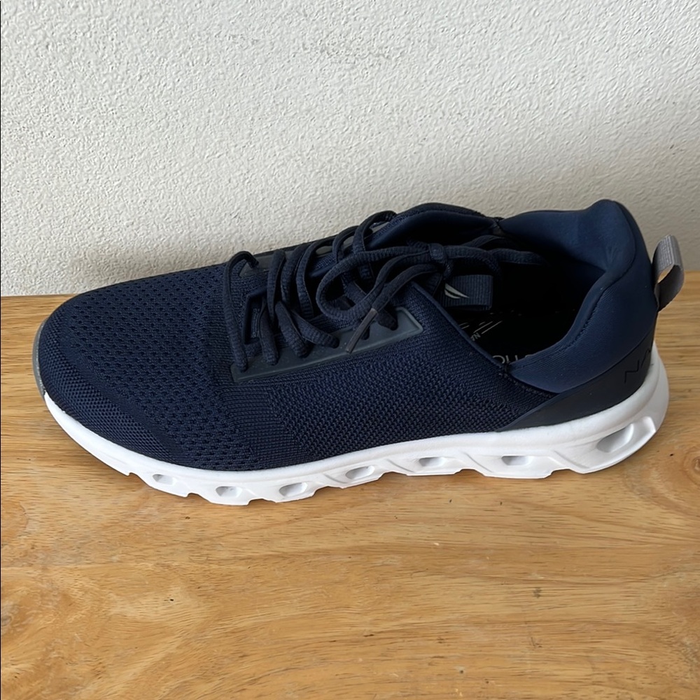 NWOT Nautica Men's Navy Sneakers - Picture 6 of 10